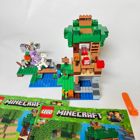 Lego 21146 Minecraft The Skeleton Attack Set COMPLETE - Picture 1 of 10